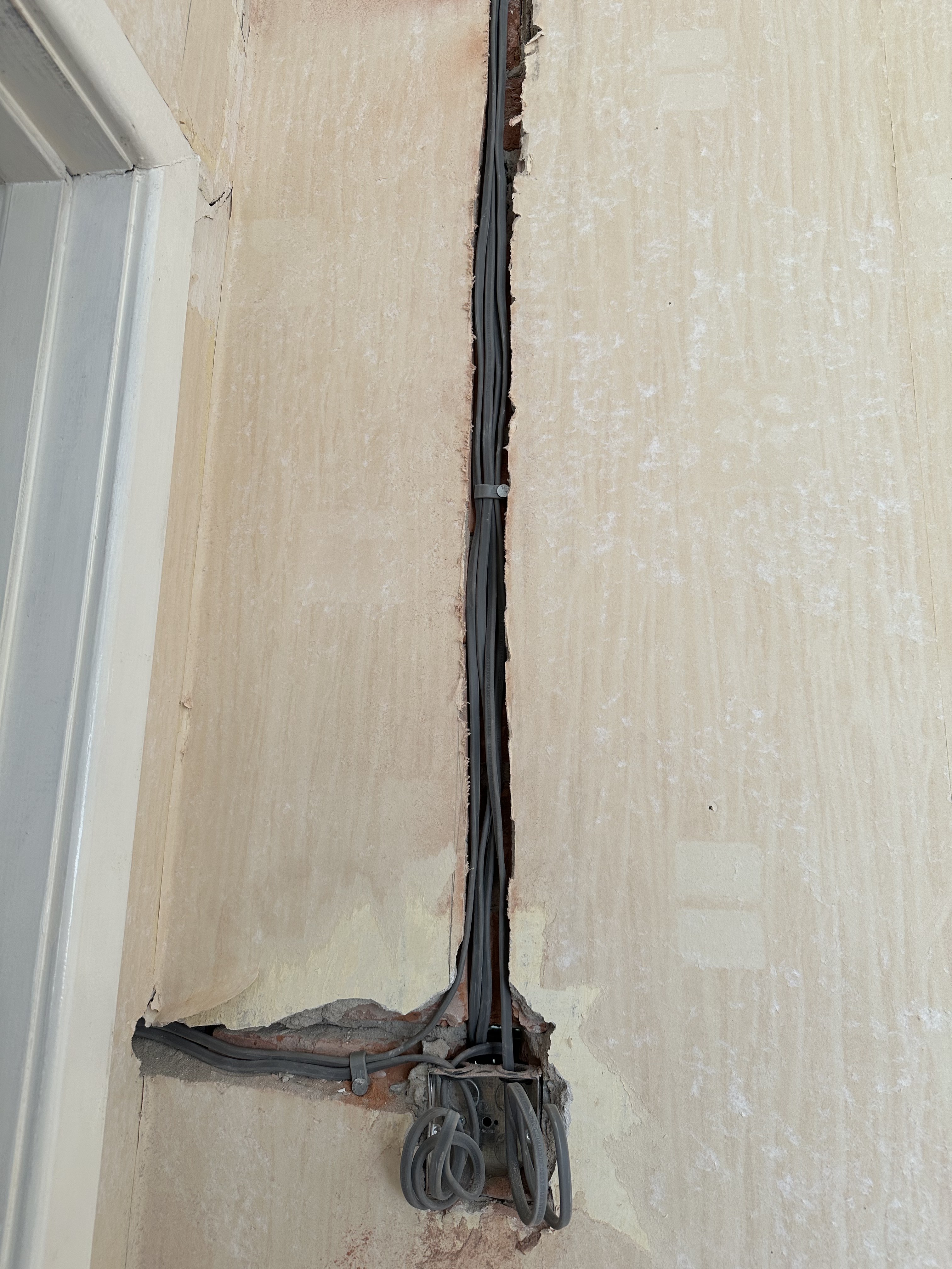 Consumer unit wiring during rewire